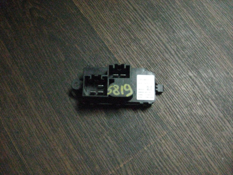 Резистор отопителя Ford Kuga, Mondeo IV, Focus II