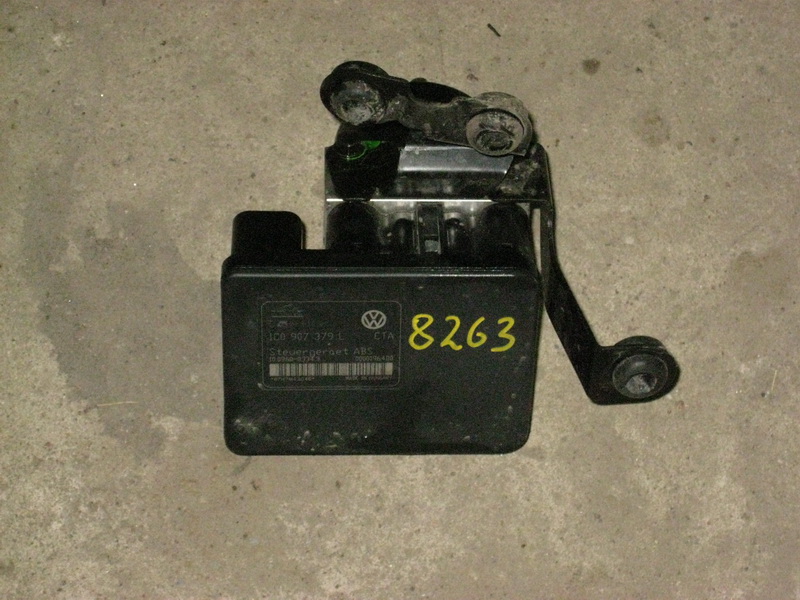 Блок ABS (насос) Octavia (A4 1U-)