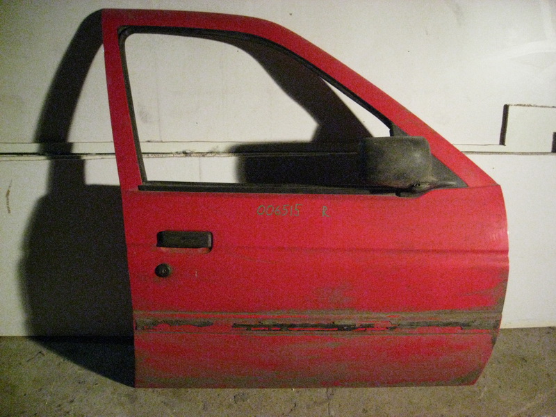 Дверь передняя правая Ford Escort
