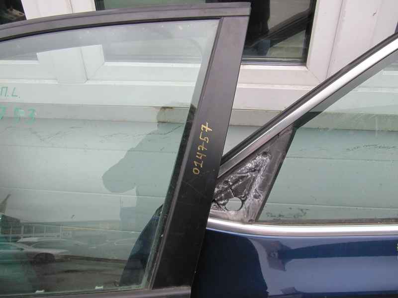 Молдинг двери передний левый BMW Е70